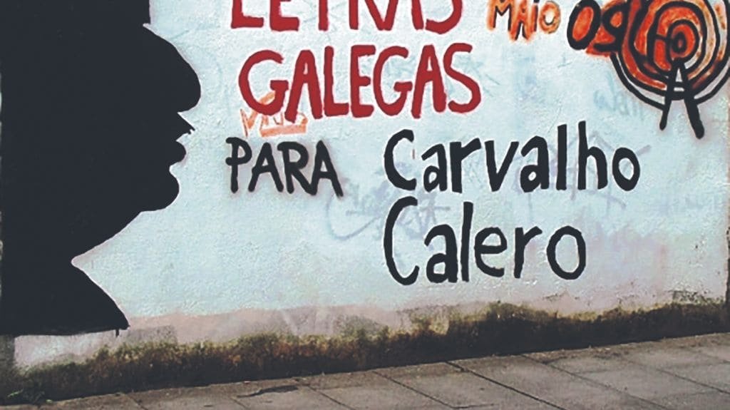Unha pintada feita polo Centro Social Mádia Leva (Lugo) demandando as Letras para Carvalho. (Foto: cedida).