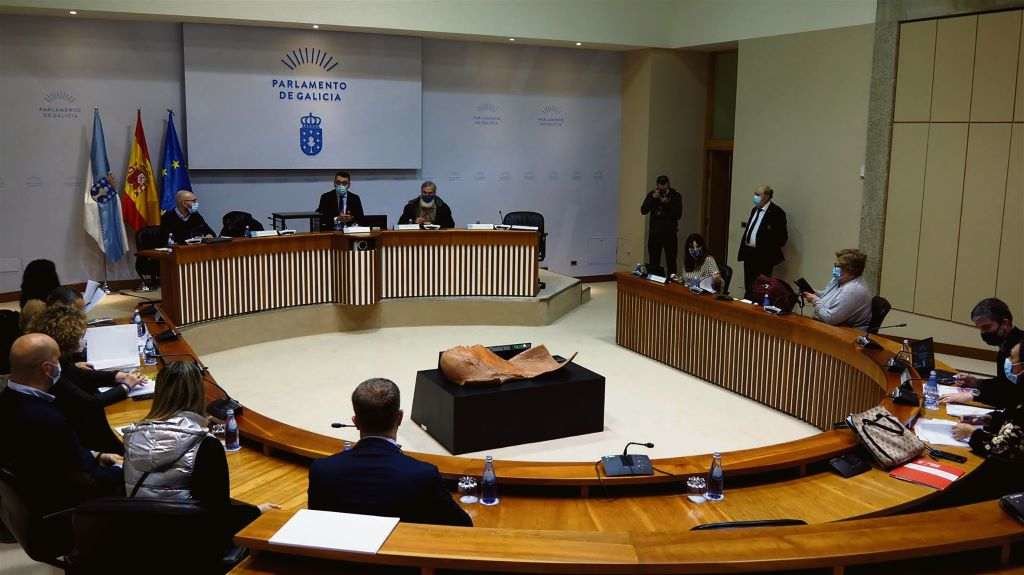 A comisión de Agricultura, reunida onte no Parlamento. (Foto: Parlamento Galego)