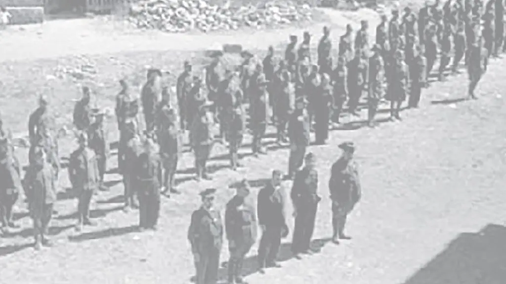 Militares no cuartel de Monforte en agosto de 1936. (Foto: Arquivo da Biblioteca Nacional de Espa&ntilde;a. Fondo Erich Andres)