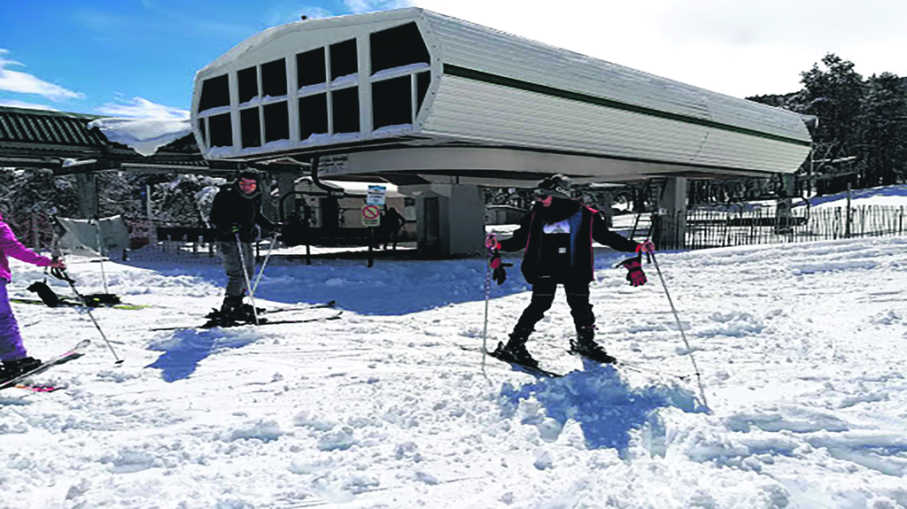 O fechamento da única estación de montaña na Galiza levou a que actualmente non se poidan practicar deportes como o esquí. (Foto: EMM Manzaneda).