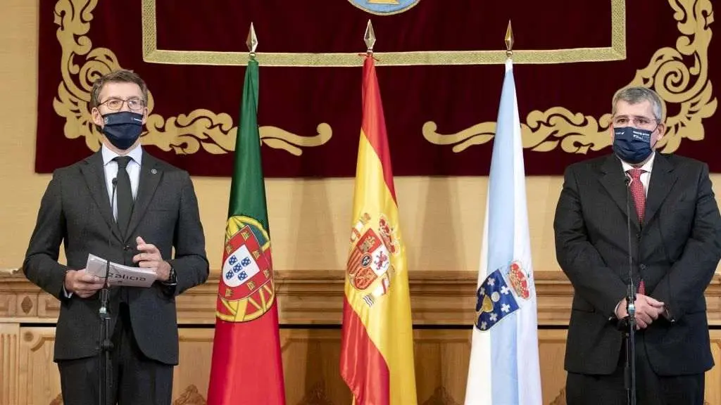 Feixoo cun representante do Goberno luso. (Foto: Europa Press)