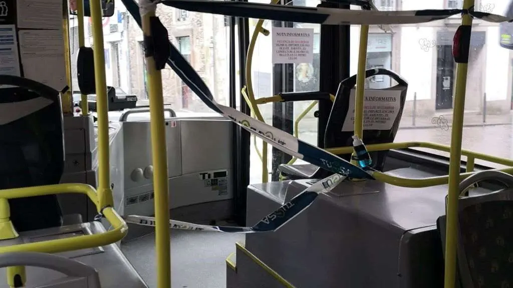 Imaxe de arquivo dun autob&uacute;s en plena pandemia. (Foto: Europa Press)