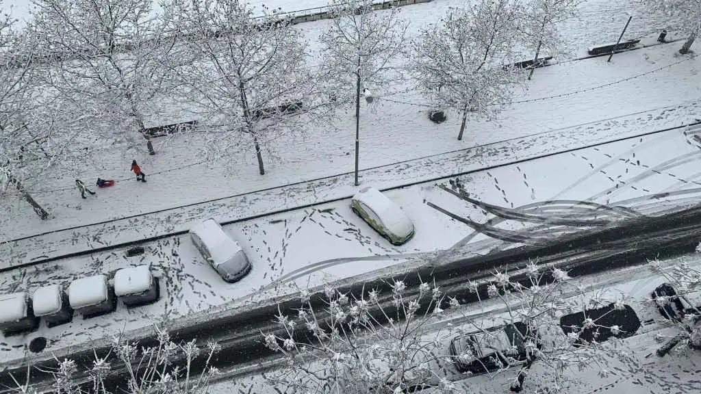 Nevadas intensas en Lleida, Catalunya (Foto: Europa Press)