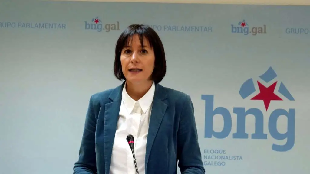 Ana Pont&oacute;n, nunha rolda de prensa (Foto: N&oacute;s Diario).