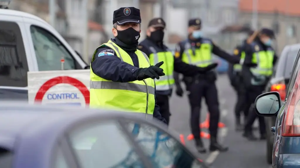 Imaxe dun control de mobilidade na Galiza. Foto &Aacute;lvaro Ballesteros Europa Press