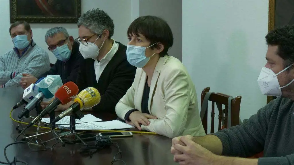 Pont&oacute;n durante a rolda de prensa ofrecida hoxe. (Foto: BNG)