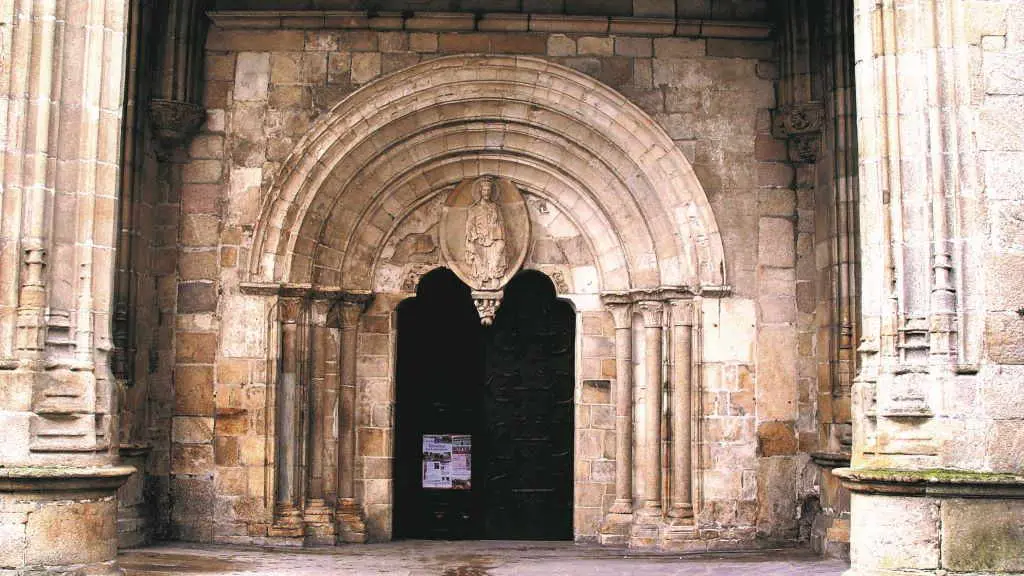 Porta Norte da Catedral de Lugo. (Foto: Lois Di&eacute;guez)