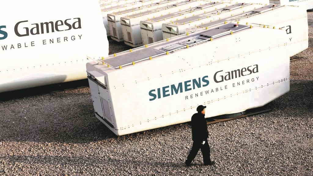 Aeroxeradores de Siemens-Gamesa agardan a ser montados. (Foto: Siemens Gamesa)