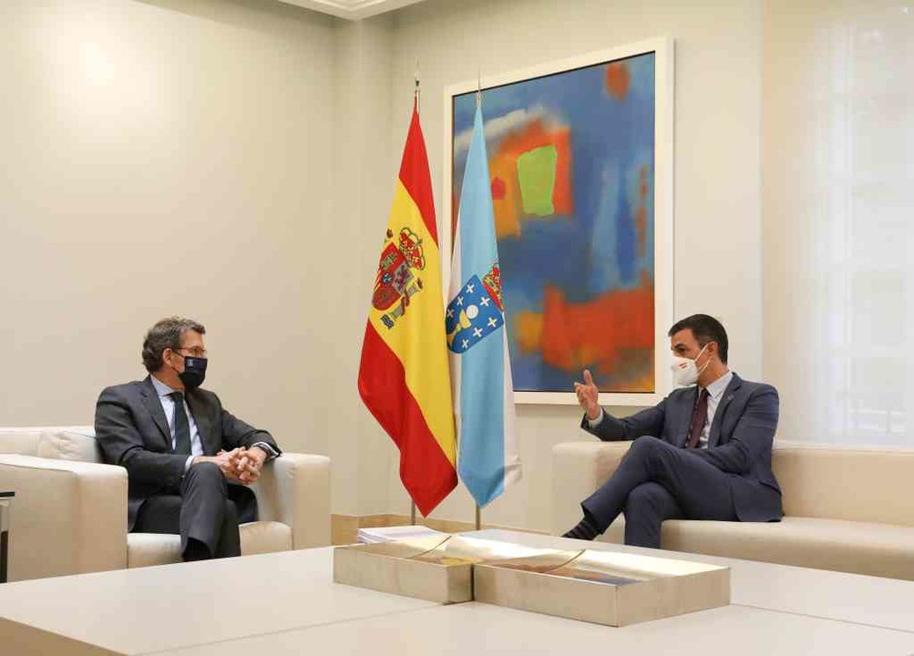 O presidente galego, Alberto Núñez Feixoo, e o español, Pedro Sánchez, reunidos na Moncloa (Foto: M. Fernández / Europa Press)