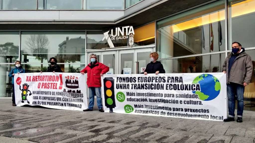 Mobilización deste sábado fronte á sede da Xunta en Vigo (Foto: Cedida).
