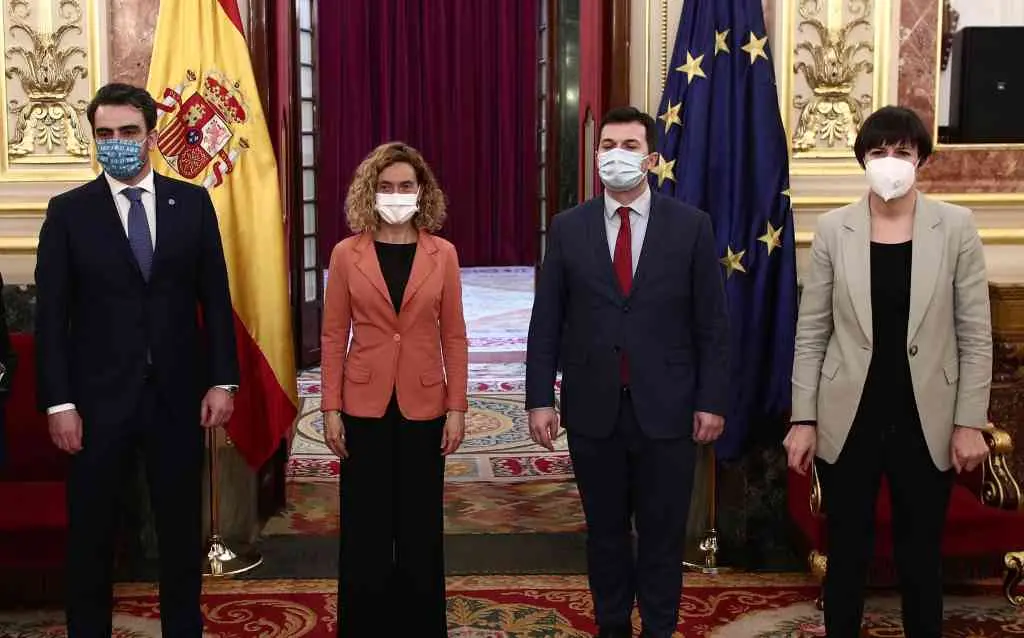 Diego Calvo (PP), Ana Pont&oacute;n (BNG) e Gonzalo Caballero (PSdeG) defenderon no Congreso o traspaso da AP-9 (Foto: E.Parra / Europa Press)