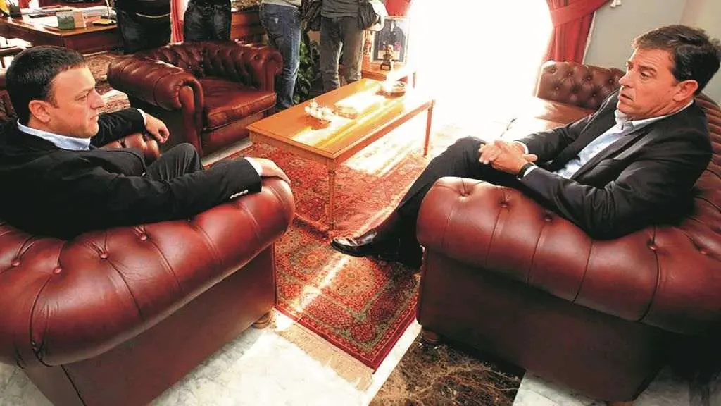 Jos&eacute; Ram&oacute;n G&oacute;mez Besteiro nun encontro con Valent&iacute;n Formoso. (Foto: @jrgomezbesteiro)