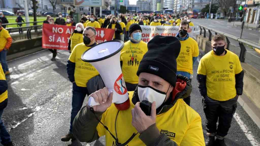Protesta dos traballadores e traballadoras de Siemens-Gamesa nas rúas da Coruña (M. Dylan / Europa Press).