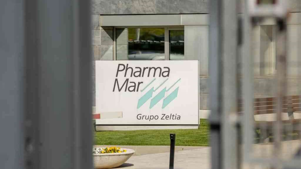 Cartel na sede de PharmaMar de cando a galega Zeltia era aínda a matriz do grupo (Foto: PharmaMar)