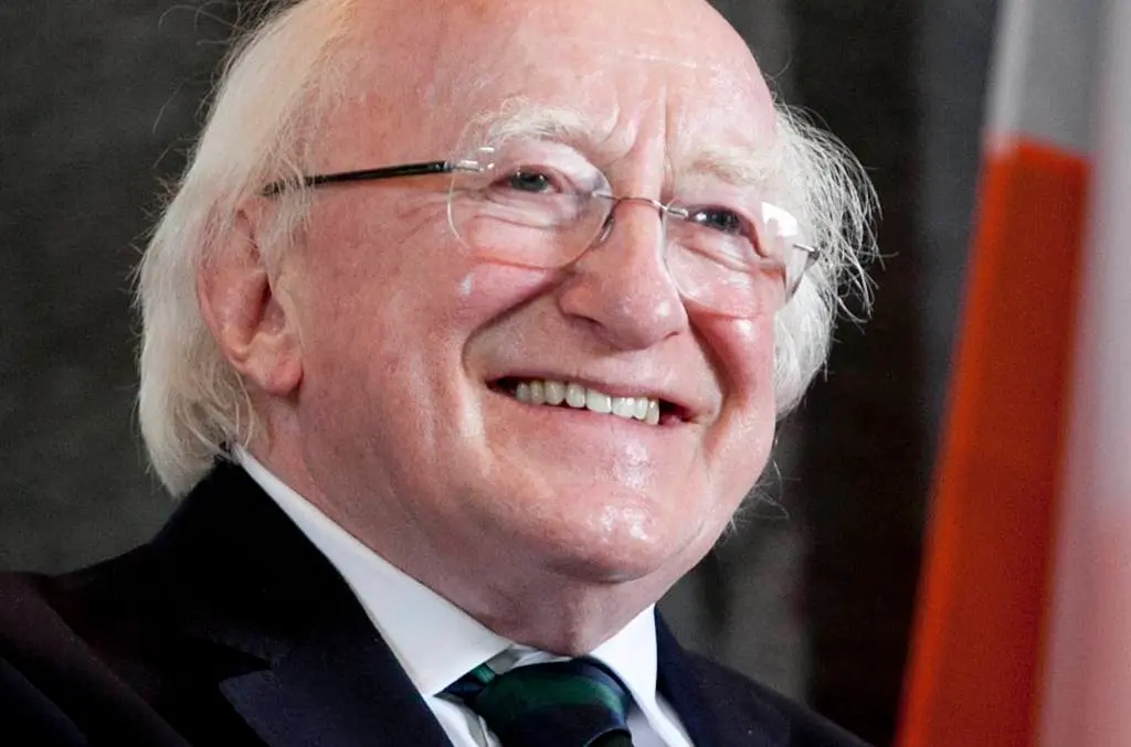 President_Higgins's_visit_FINIRISH_BATT_HQ,_Lebanon_(cropped)