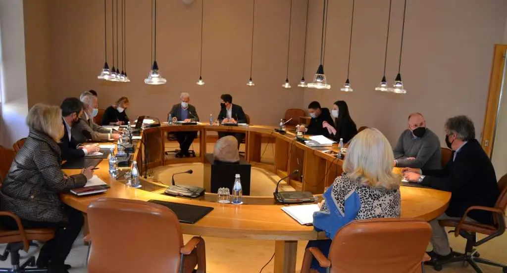 A Xunta de Portavoces do Parlamento galego, reunida no Pazo do H&oacute;rreo (Foto: Parlamento galego)