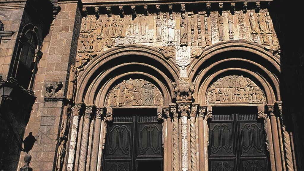 Vista xeral da fachada das Praterías da Catedral de Santiago. (Foto: Arquivo fotográfico da Fundación Catedral de Santiago)