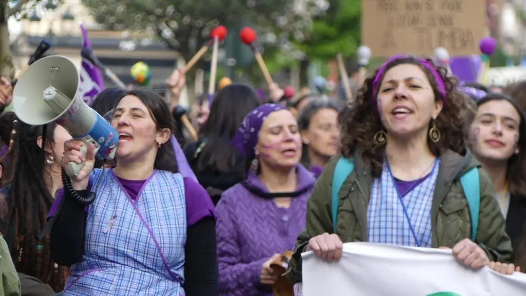 Mobilizaci&oacute;n do 8M de 2020 polas r&uacute;as de Vigo. (Foto: GAlegas 8M).