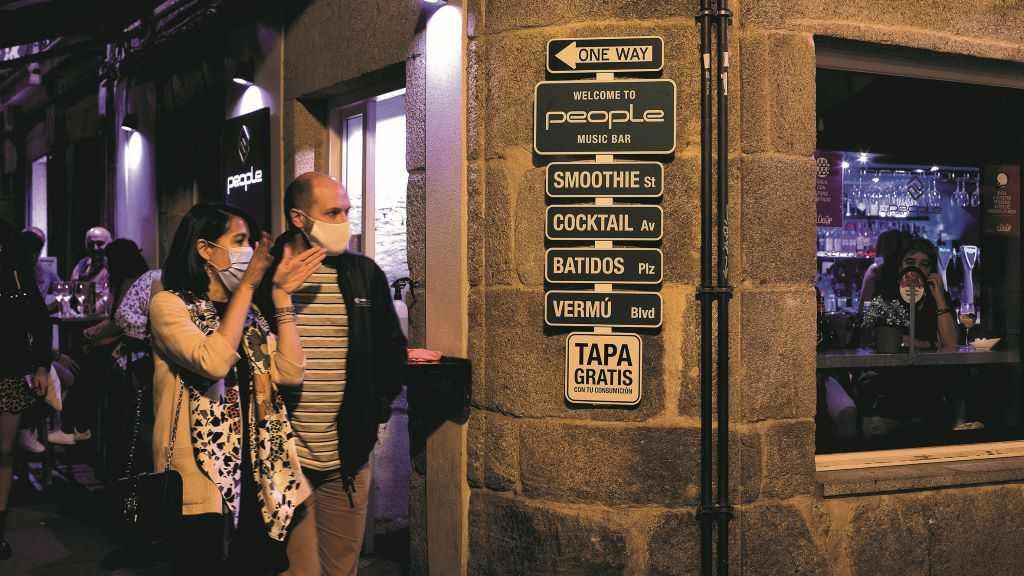 As restricións obrigan a manter fechado o lecer nocturno. (Foto: Carlos Castro / Europa Press)