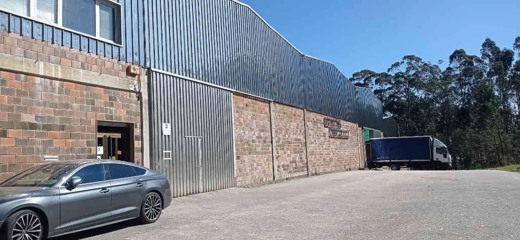 Exterior das instalaci&oacute;ns da empresa Dep&oacute;sitos Coballes no Rosal (N&oacute;s Diario)