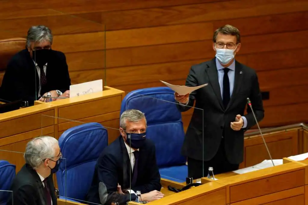 N&uacute;&ntilde;ez Feixoo na sesi&oacute;n de control ao Goberno na C&aacute;mara galega (Foto: Arxina)