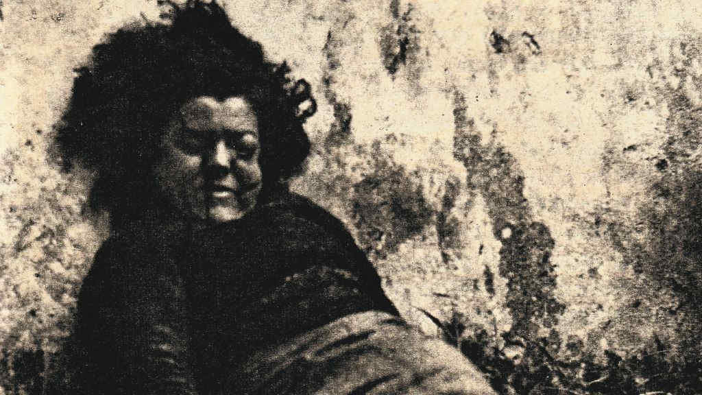 Celia González Pernas, após a súa morte, nunha foto procedente dos arquivos da Garda Civil. A foto foi publicada en 1986 na revista 'Interviú' e nese mesmo ano no caderno de 'A Nosa Terra', "O 36 na Galiza". (Foto: ANT)