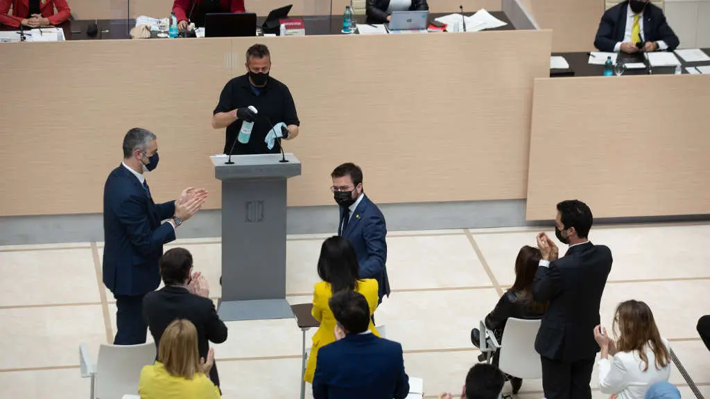 Pere Aragon&egrave;s despois da s&uacute;a intervenci&oacute;n no Pleno de onte. (Foto: David Zorrakino / Europa Press)