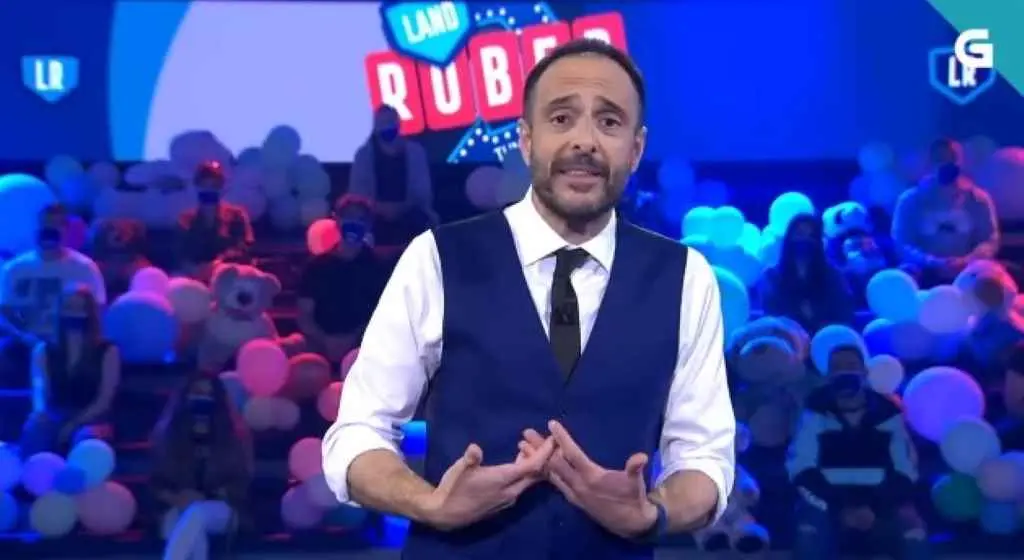 LAND ROBER