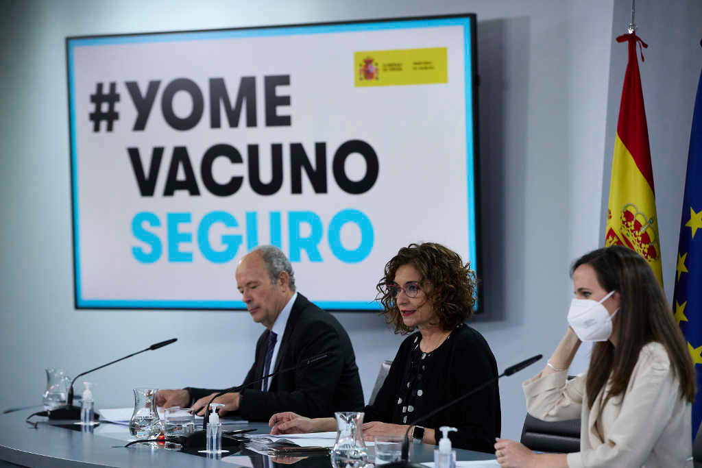 Juan Carlos Campo, ministro de Xustiza, xunto as ministras María Jesús Montero e Ione Belarra. (Foto: J. Hellín / Pool / Europa Press)