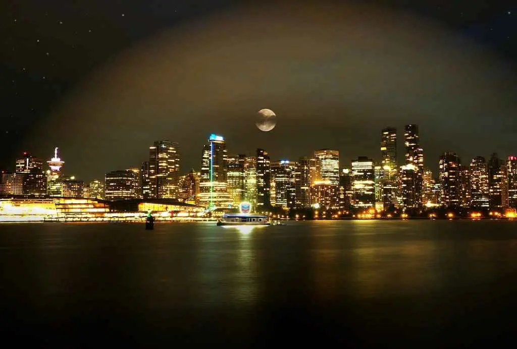 Contaminaci&oacute;n luminosa en Vancouver (Canad&aacute;).