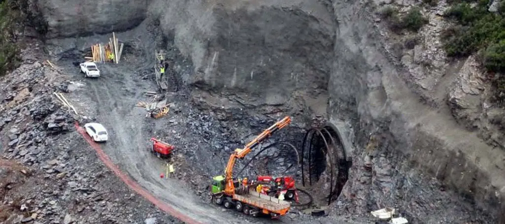 Imaxe afrquivo obras ave