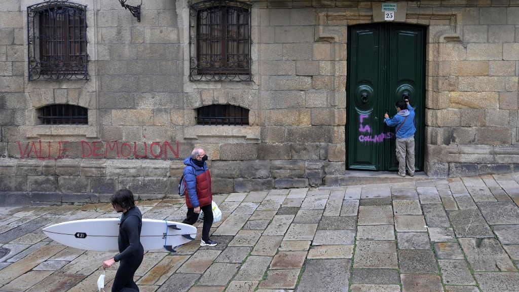 Vista da entrada da Casa Cornide, na Coruña, outro dos bens en mans dos Franco. (Foto: M. Dylan / Europa Press)