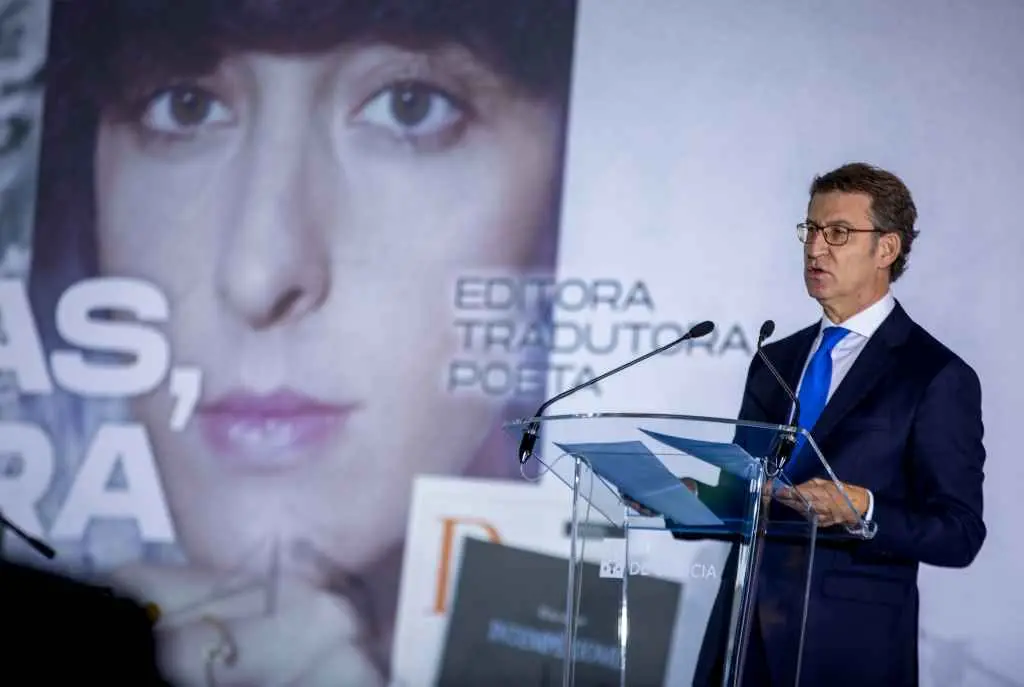 Alberto N&uacute;&ntilde;ez Feixoo no acto de homenaxe a Xela Arias en Vigo (Foto: Xunta da Galiza)
