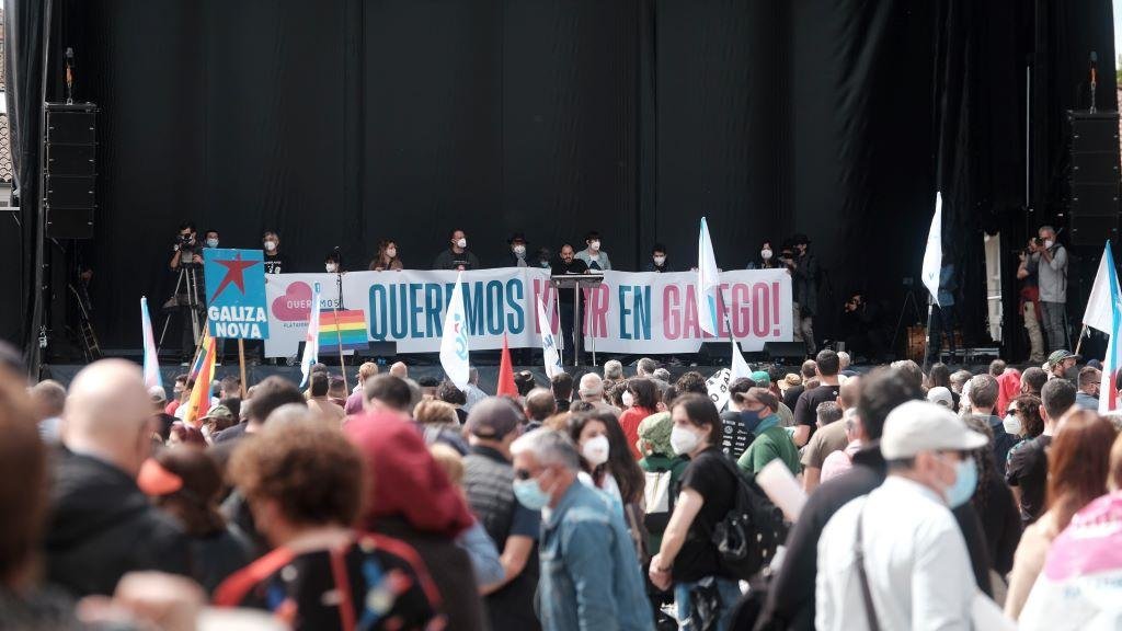 Manifestación de Queremos Galego na praza do Obradoiro. (Foto: Arxina)