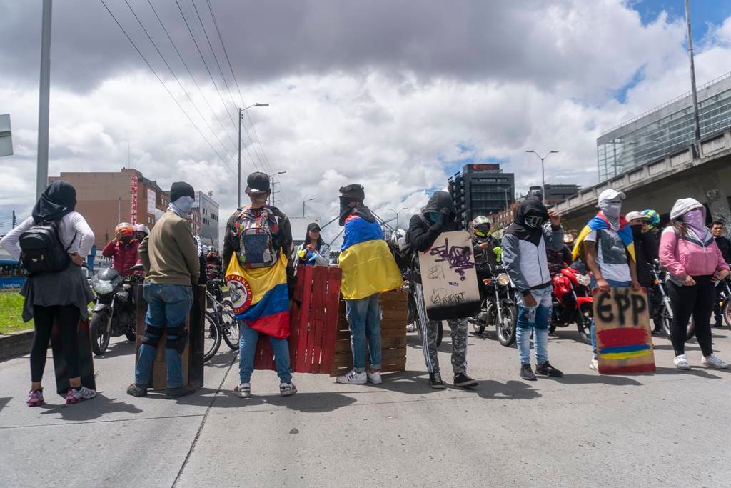 EuropaPress_3713208_15_may_2021_colombia_bogota_protesters_take_part_in_march_during_the