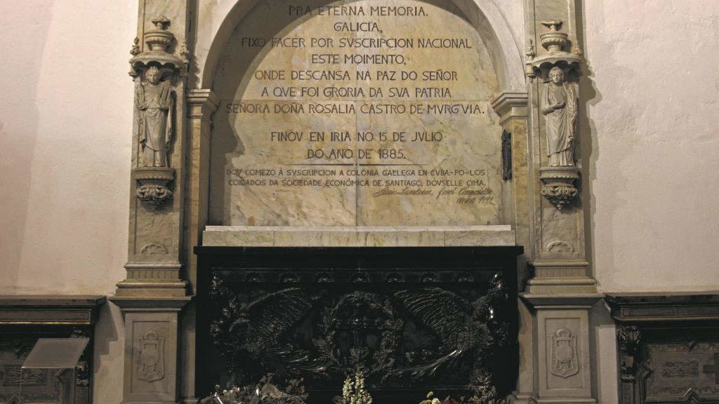 Sepulcro de Rosalía de Castro no Panteón dos Galegos Ilustres. (Foto: Xosema)