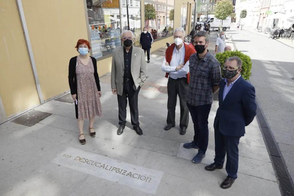 M. Ferreiro, V. Freixanes, V. &Aacute;rias , R. Arroxo e M. Gonz&aacute;lez. (Foto: Concello Lugo)