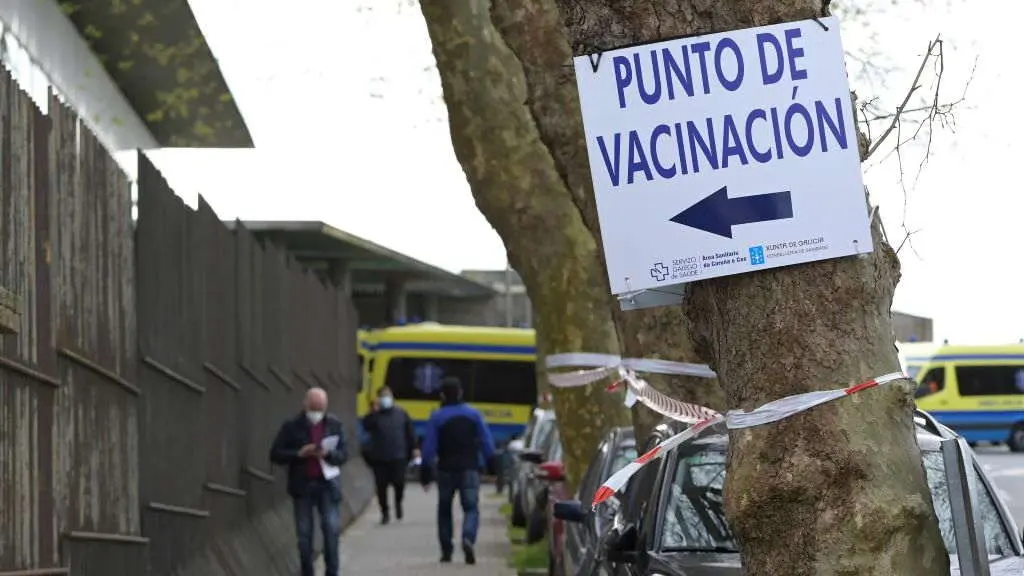 Punto de vacinaci&oacute;n nun hospital da Coru&ntilde;a. (Foto: M. Dylan / Europa Press) #coronavirus #covid19 #vacina #vacinaci&oacute;n #pandemia #mocidade #curso #instituto #sanidade #sergas