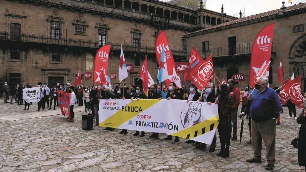 Concentraci&oacute;n en Compostela da Plataforma Galega en Defensa da Universidade P&uacute;blica. (Foto: Arxina).