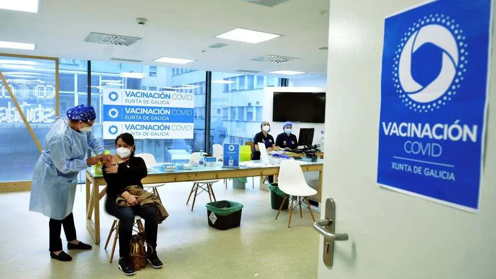 Vacinaci&oacute;n no hospital de Ourense. (Foto: Rosa Veiga / Europa Press) #vacinaci&oacute;n #vacina #sa&uacute;de #coronavirus #covid19 #ourense #pauta
