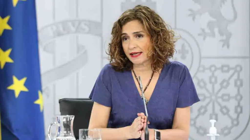 A ministra de Facenda, Mar&iacute;a Jes&uacute;s Montero, na rolda de prensa posterior ao Consello de Ministros extraordinario (Foto: M.Fern&aacute;ndez / Europa Press).