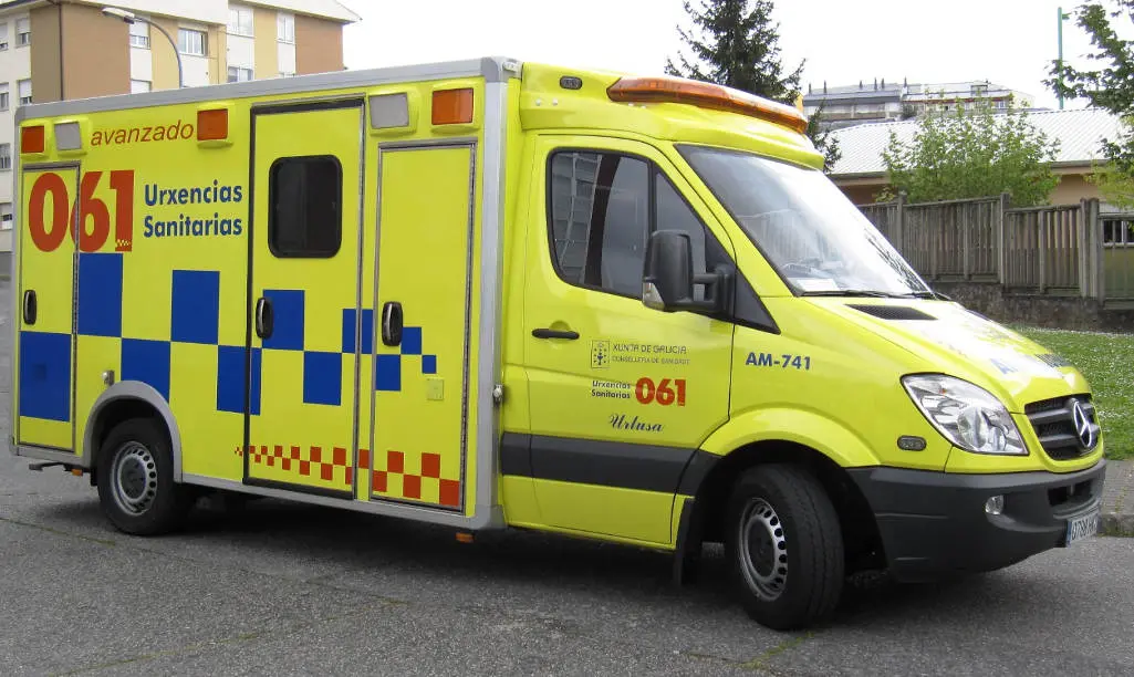 Ambulancia medicalizada. (Foto: Sergas)