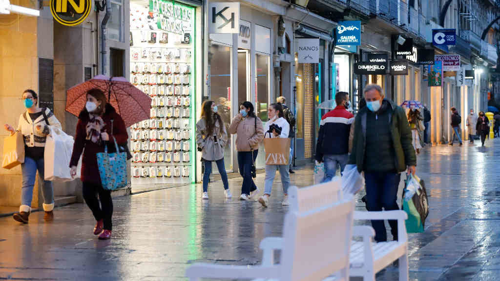 Rúa comercial de Vigo o pasado 17 de febreiro co inicio da desescalada (Marta Vázquez/ Europa Press)