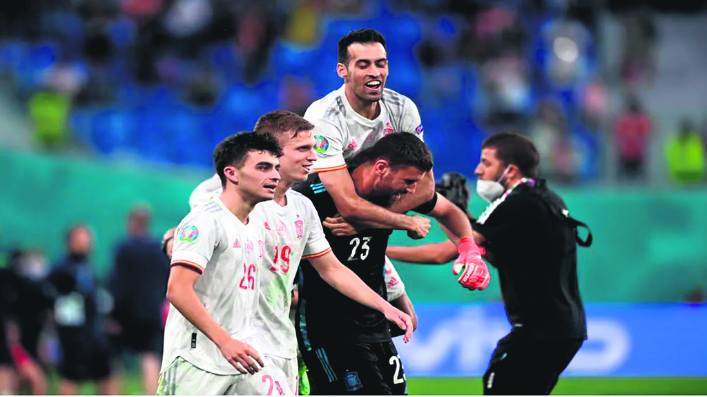 Cousas do fútbol: Unai Simón, logo do seu grave fallo ante Croacia nos oitavos, tornou en heroe do partido de cuartos de final. (Foto: UEFA).