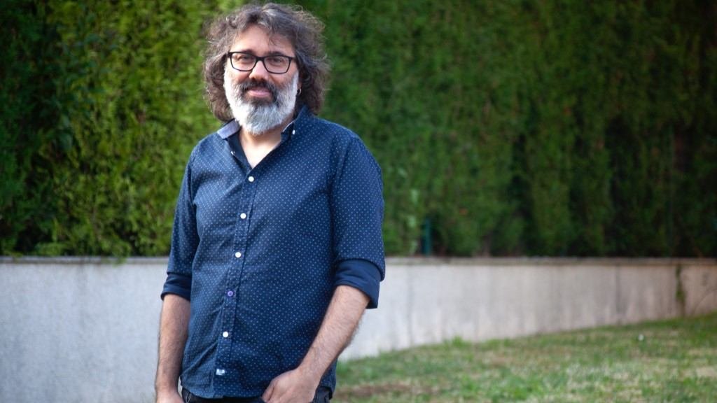 Manuel Barreiro é colaborador de ‘Sermos Galiza’, onde conta cunha columna sobre banda deseñada. (Foto: Nós Diario) #manuelbarreiro #lingua #premio #galego #sermosgaliza