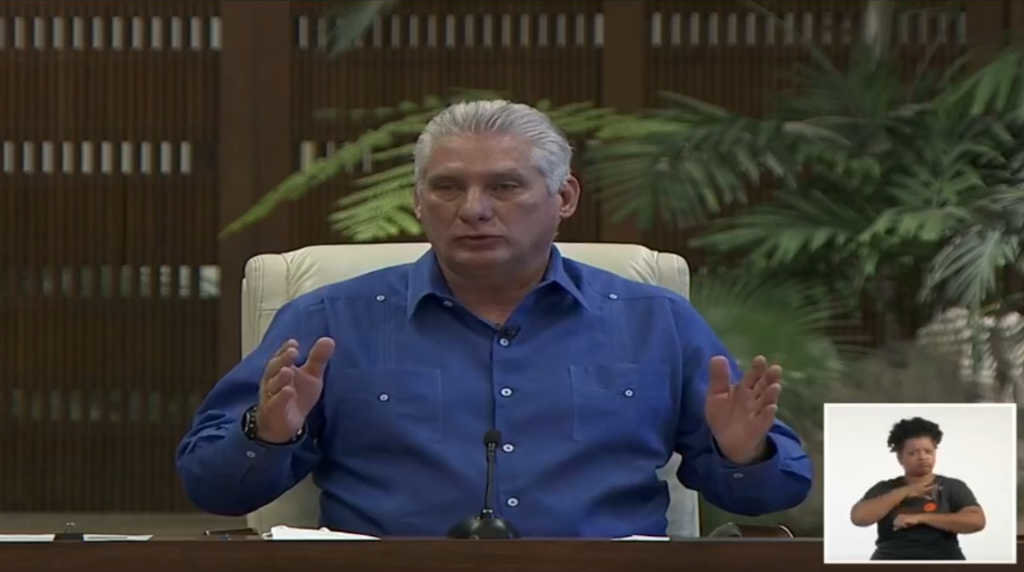Miguel Díaz-Canel, presidente de Cuba, na súa intervención televisada esta segunda feira. (Foto: Canal Caribe)