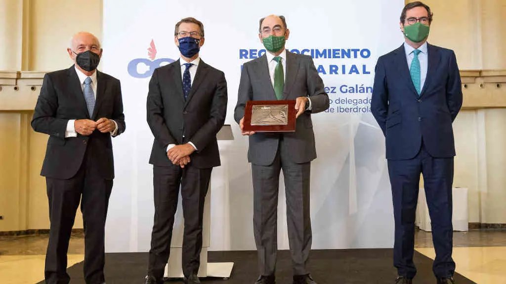 De esquerda &aacute; dereita: Antonio Fontenla, Alberto N&uacute;&ntilde;ez Feixoo, Ignacio S&aacute;nchez Gal&aacute;n e Antonio Garamendi (CEC).