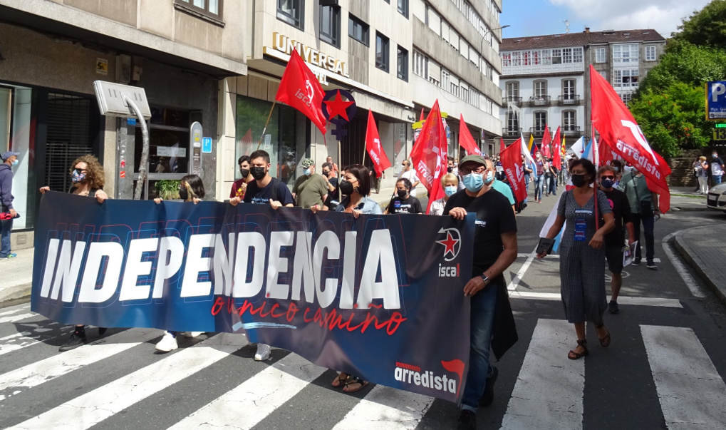 Representantes do Movemento Arredista nunha manifestación en Compostela. (Foto: Nós Diario)