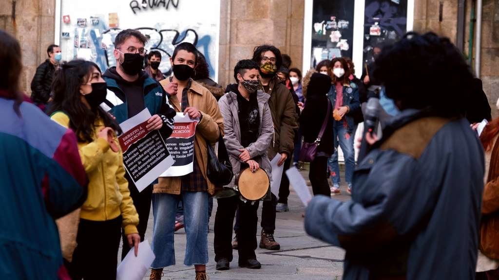 Mobilización en defensa dos dereitos das persoas migrantes decorrida o pasado 25 de marzo en Compostela (Foto: Arxina).