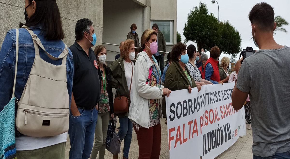 Intre da mobilización onte en Sanxenxo. (Foto: Plataforma en Defensa da Sanidade Pública en Sanxenxo)